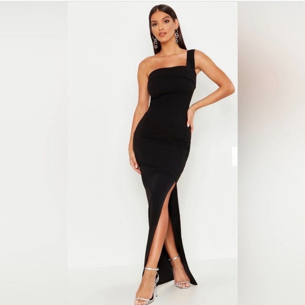 NWT Boohoo One Shoulder thigh split maxi dress